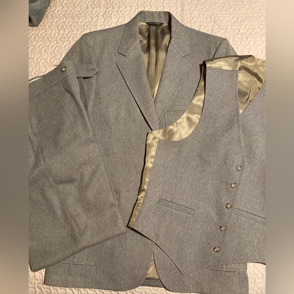 Light Brown Three Piece Suit No Label Very Nice
